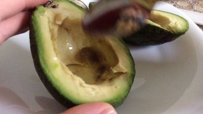 Как есть авокадо правильно: полезные свойства, съедобные части, секреты выбора, рецепты
