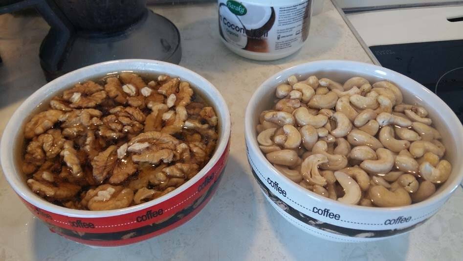 Нужно ли мыть очищенные орехи перед употреблением в пищу