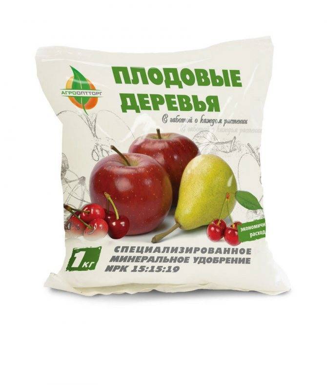 Подкормка яблонь и груш весной минеральными и органическими удобрениями