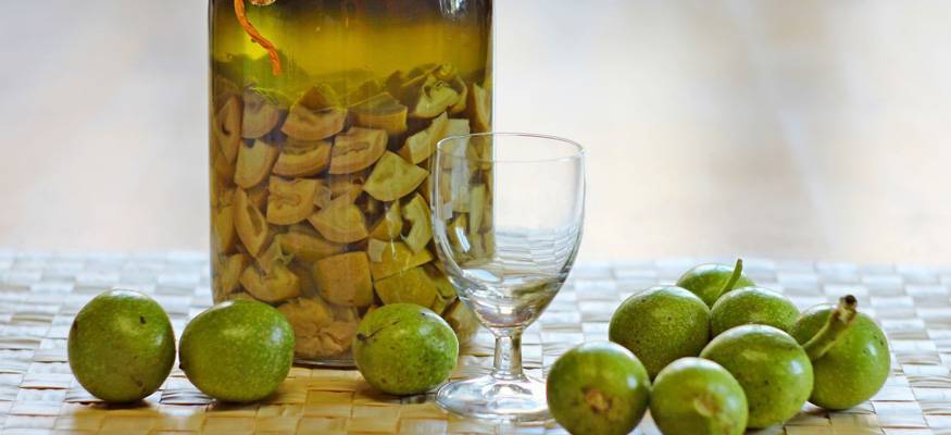 Настойка на перегородках грецкого ореха на водке и спирту