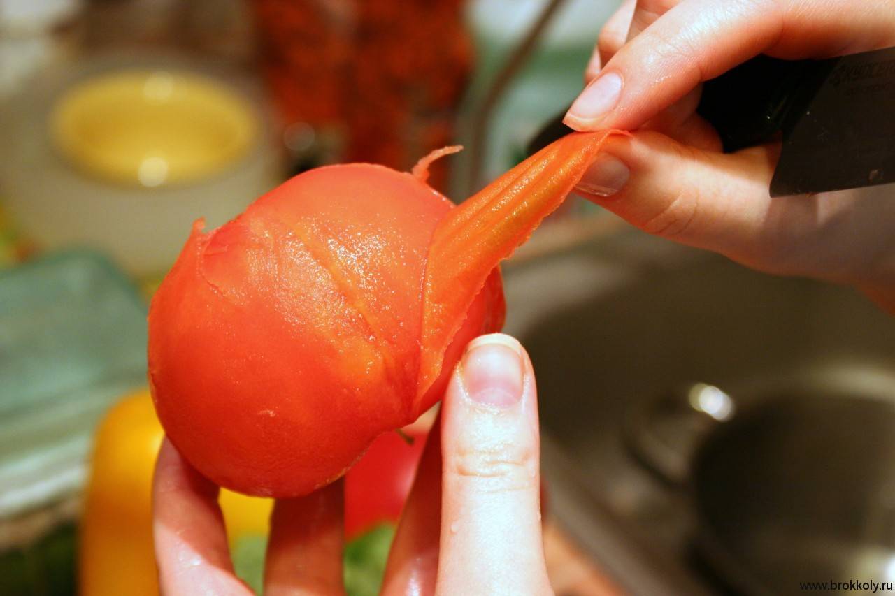 Как снять кожицу с помидоров: три самых простых способа