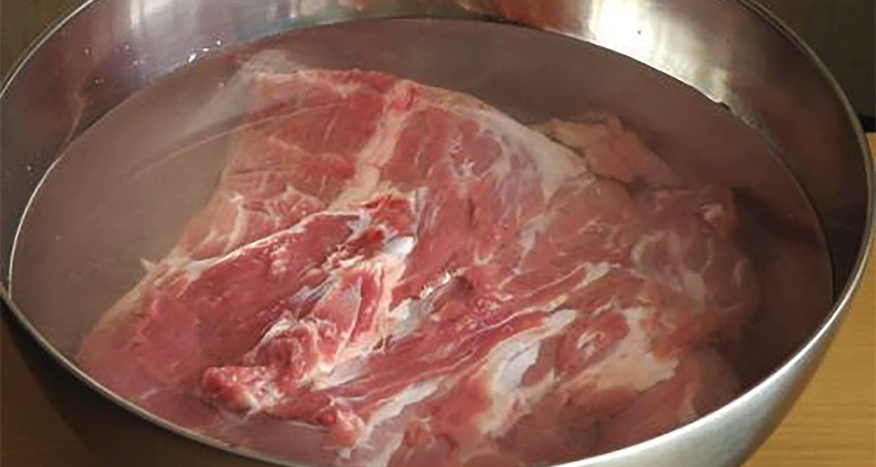 Как убрать запах хряка из мяса свинины (фото и видео)