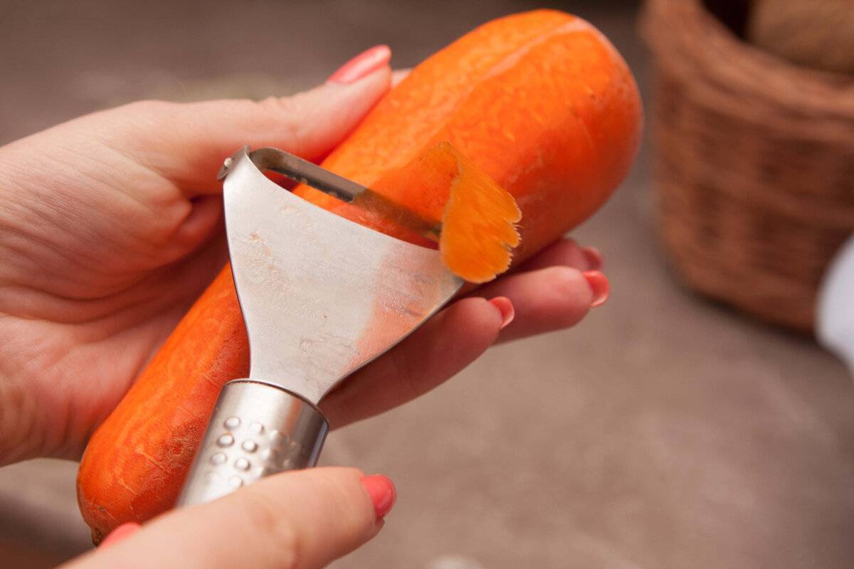 Как нарезать морковь соломкой, кубиками, брусочками, звездочками и другими способами