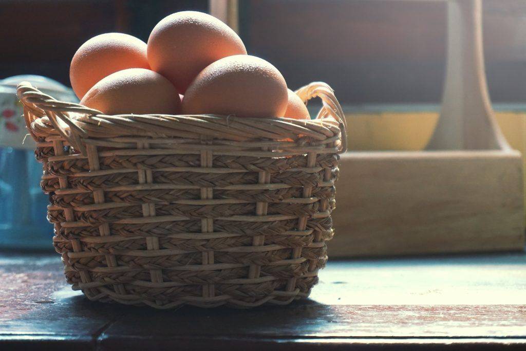 Заговор, чтобы куры очень хорошо неслись