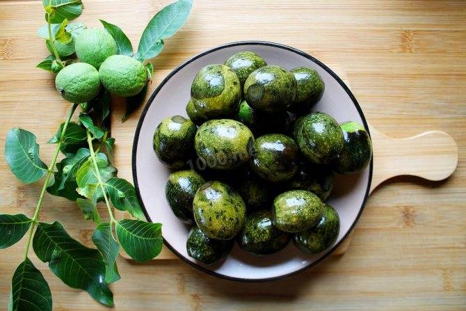 Варенье из зеленых грецких орехов: польза, рецепты