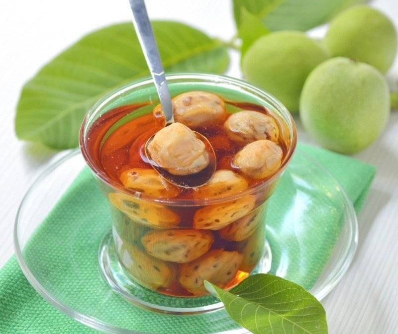 Варенье из зеленых грецких орехов: рецепты, польза, вред